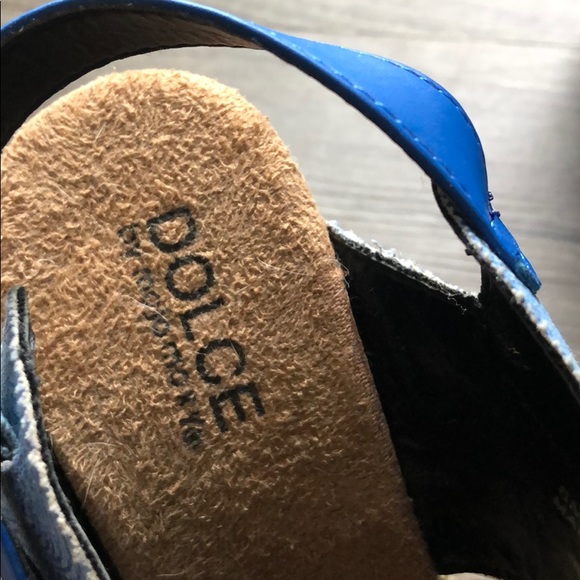 🆕 Dolce by Mojo Moxy Distressed platform Sandals - Picture 2 of 4